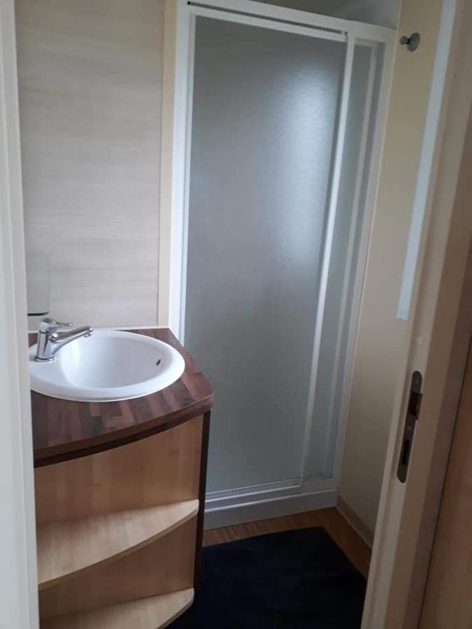 Stacaravan 4Pers In Bredene Met Eigen Tuintje 2449 Exterior foto